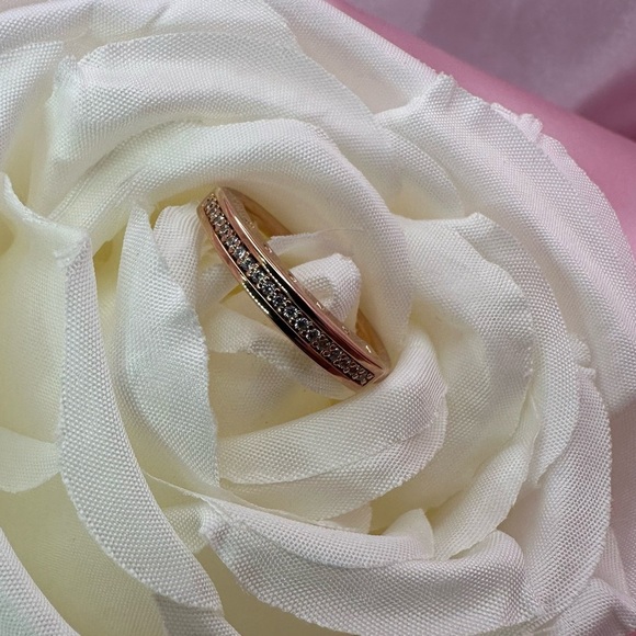 Pandora Signature I‑D Pavé Ring – 14k Rose Gold‑Plated – New - Picture 9 of 13